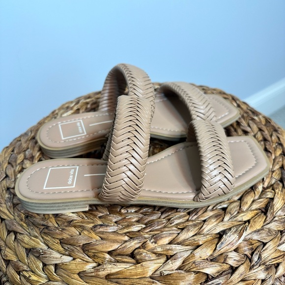 NWT sz 7.5 Dolce Vita Inya nude tan flat woven sandal double strap neutral - Picture 2 of 5